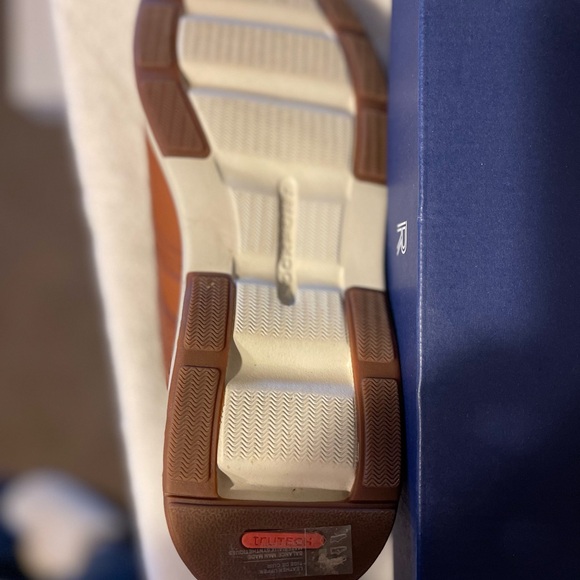 Rockport Men's Tan Leather Oxfords Size 11 Brand New - Picture 3 of 5